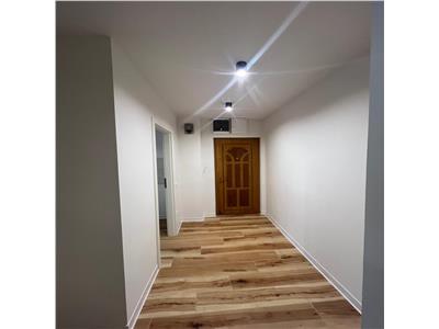 Renovat complet Mc Donald Circumvalatiunii cu balcon