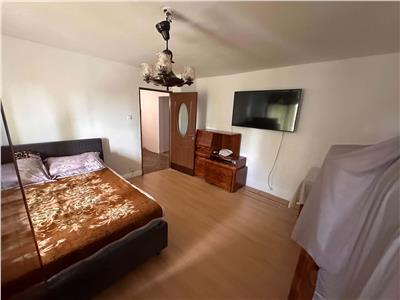 Decomandat cu 2 bai si 2 balcoane, 85 mp la etaj 3 Bucovina