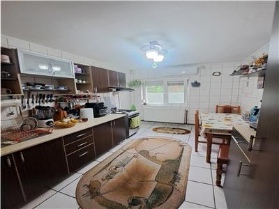 3 CAMERE, ETAJ 1, DECOMANDAT, CENTRALA TERMICA, ZONA SOARELUI!