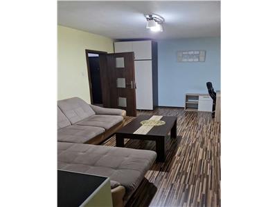 Decomandat, mobilat si utilat, linga Shoppinh City