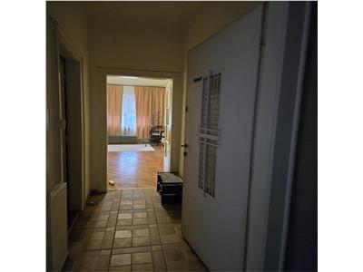 Etaj 2/4 in bloc de caramida, linga Prefectura