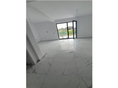Jumatate de triplex zona Giroc in apropiere de benzinaria Eso