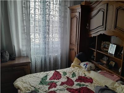 Apartament 3 camere, decomandat, etaj intermediar, zona Circumvalatiunii Kaufland