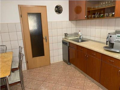 3 camere, 2 bai, 2 balcoane, centrala, Girocului