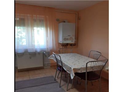 4 camere etaj 2 Circumvalatiunii decomandat