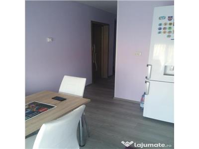 Apartament cu scara interioara
