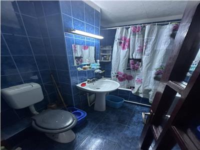 Apartament cu 2 camere decomandat