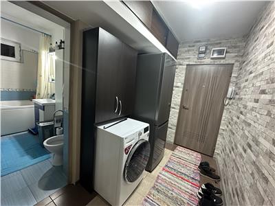 Amenajat complet nou, cu centrala propie linga Spitalul Judetean