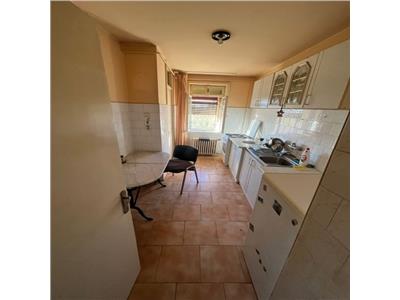 Decomandat cu 2 bai si 2 balcoane in Mircea Cel Batran