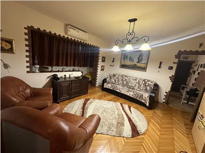 Model mare, mobilat si utilat linga piata Flavia