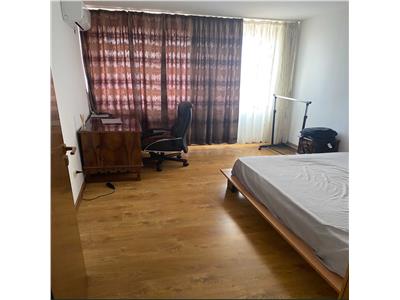 Confort 1 cu centrală propie, lingă sala Olimpia