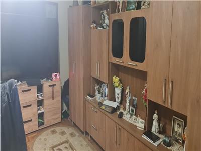 Decomandat cu centrala propie la etajul 2