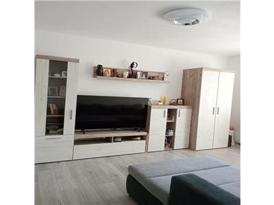 Decomandat cu 2 balcoane, mobilat si utilat