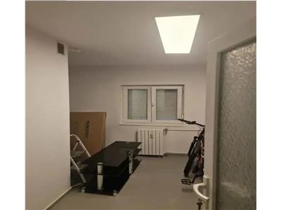 Renovat complet nou la etajul 2 în bloc din 2002