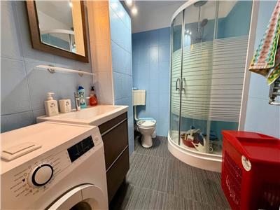 Renovat complet nou la etajul 2 în bloc din 2002