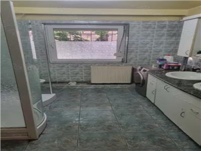 Parter înalt cu centrală propie