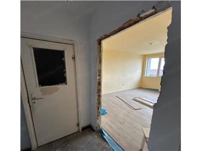 Apartament cu 2 camere la etaj internediar in bloc anvelopat